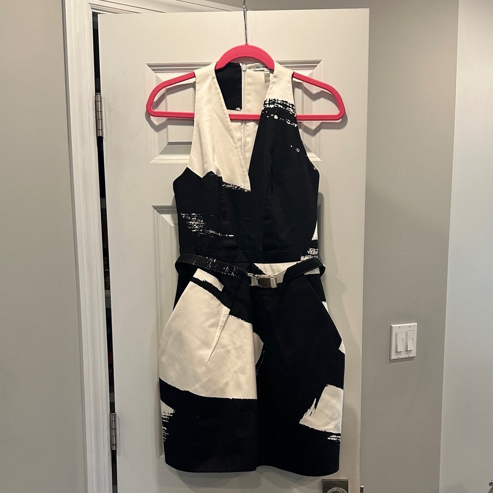 KaufmanFranco Black and White Sleeveless Dress in perfect condition - Picture 2 of 10